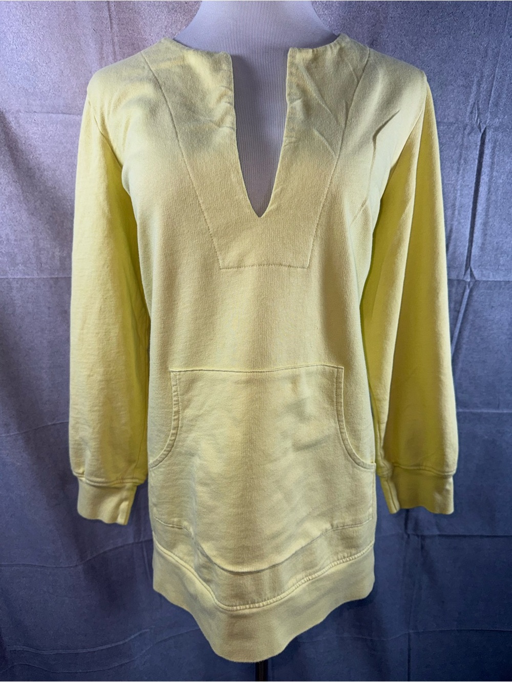 2442-AVX Women's Pale Yellow V-Neck Pullover Sweater with Kangaroo Pocket